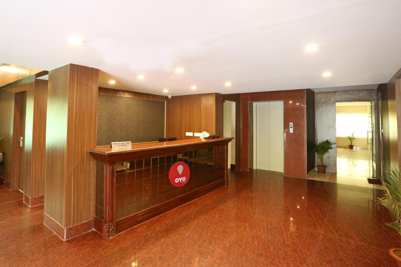 Hotel Railview Bhuvanesvar Kültér fotó