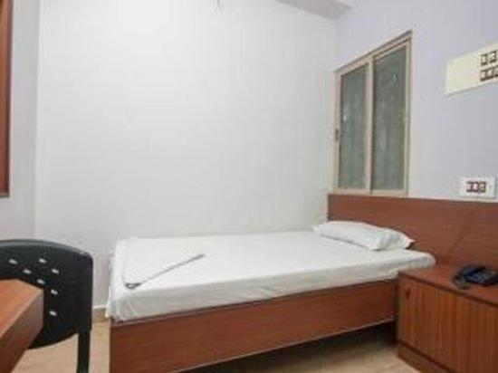 Hotel Railview Bhuvanesvar Kültér fotó